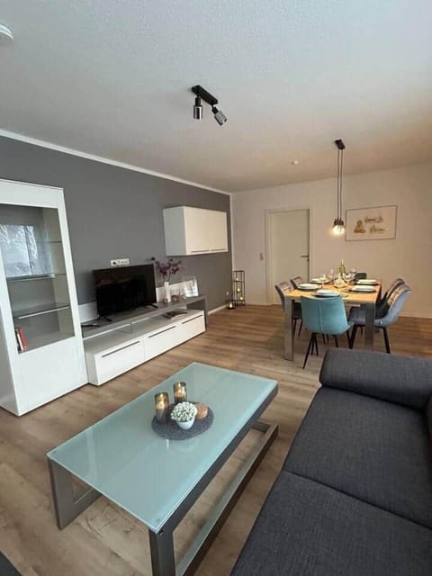 Living/dining room