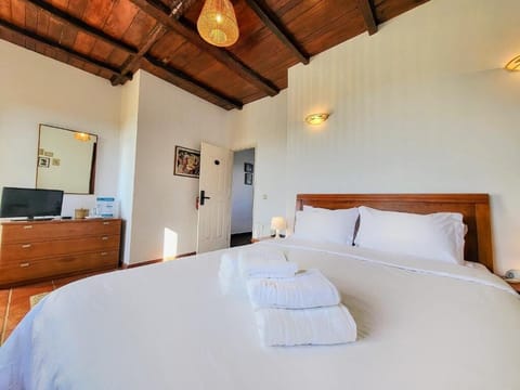 Deluxe Double Room, Balcony, Garden View | Free WiFi