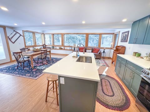 Kitchen, Dining, Living Room Area