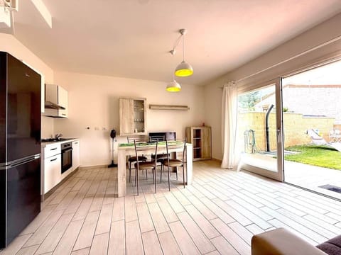 Abbdf6fa 5e4f 4b4d 96bb b1472277063d