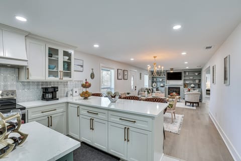 House (3 Bedrooms) | Interior