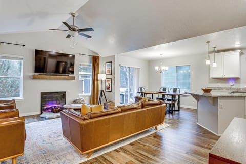 House (3 Bedrooms) | Interior