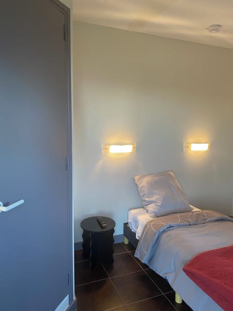 Single Room | Free WiFi