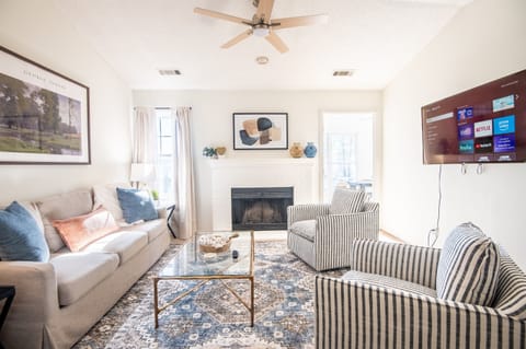 Welcome to Birmingham!! We can not wait to host you in one of our favorite condos - Horizon Sunset Getaway - right off of highway 280!!