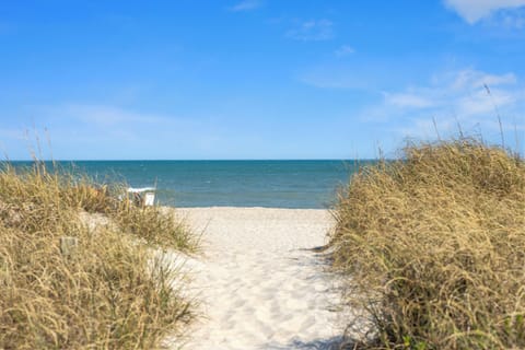 Condo (1 Bedroom) | Property amenity