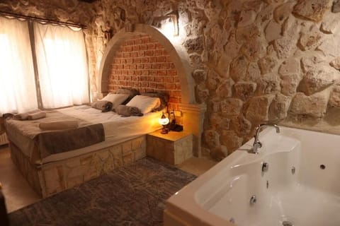 Deluxe Suite, Balcony, City View | Soundproofing, iron/ironing board, free WiFi