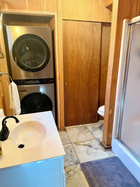 Woodland Retreat with a Swim Spa - Innsbrook Resort Chalet in Innsbrook