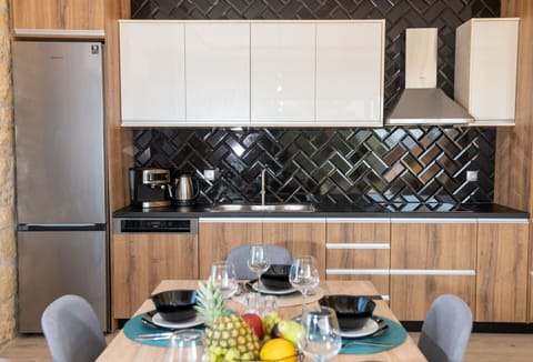 Dining Room, Kitchen