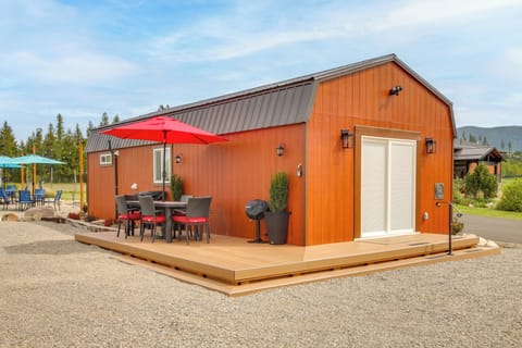 Athol Vacation Rental | Studio | 1BA | 600 Sq Ft