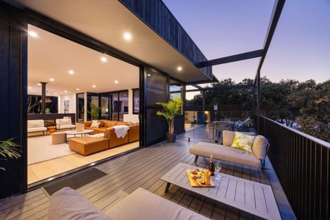 House | 4 bedrooms, high-speed internet