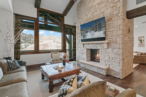 Condo, 4 Bedrooms | Interior