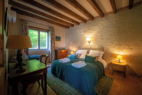 Deluxe House, Patio, Garden View | Desk, soundproofing, free WiFi