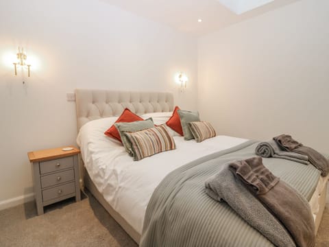 3 bedrooms, individually decorated, individually furnished, free WiFi