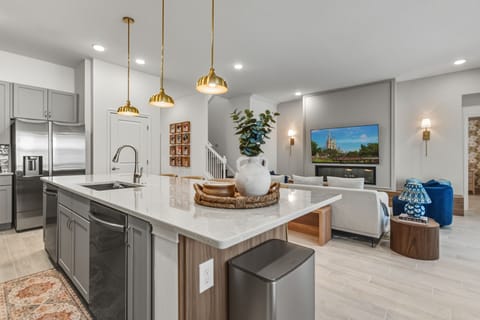 Fully equipped kitchen