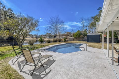 Retreat with private pool and lakefront views