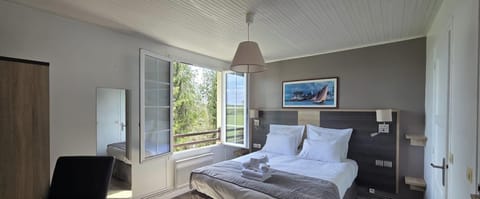 Classic Double Room, Garden View | Free WiFi