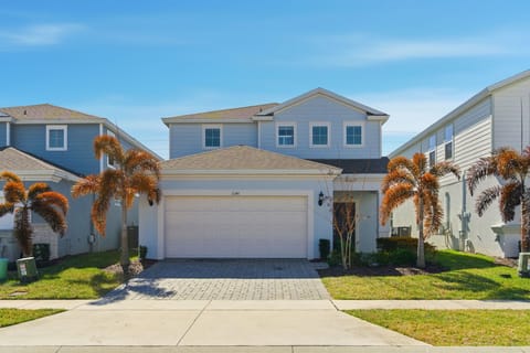 1-web-or-mls-3341LilacWay-1