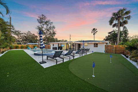 Welcome to Dandelion Drift- A beautiful and inviting escape in paradise!