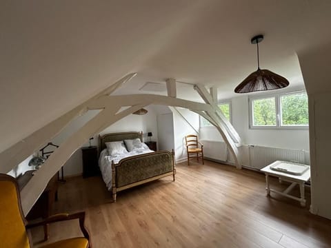 Premium bedding, free WiFi, bed sheets