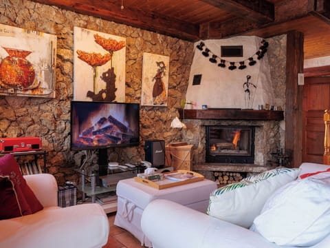 Furniture, Interior Design, Wall, Wood, Living Room, Flooring, Room, Couch, Lighting, Floor