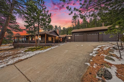 Cabin, 2 Bedrooms | Exterior