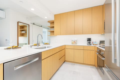 Fully equipped kitchen, dishwasher included