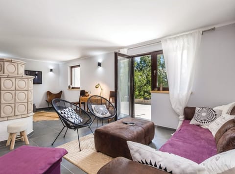 Villa (Four Bedroom Villa with Swimming Pool) | Living room | 32-inch flat-screen TV with cable channels
