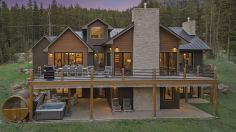 Welcome to Everwild Chalet!