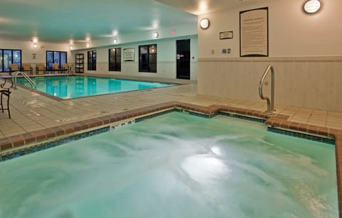 Enjoy excellent on-site amenities, including the shared hot tub.