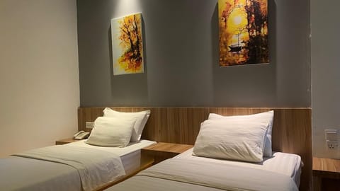 Deluxe Double or Twin Room, 2 Bedrooms | Desk, laptop workspace, blackout drapes, soundproofing