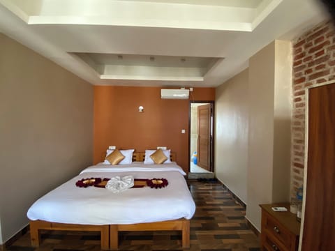Deluxe Double or Twin Room | Individually decorated, individually furnished, desk, free WiFi