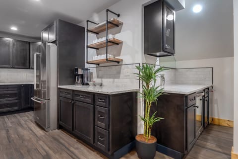 Ice Maker and Beverage Cooler