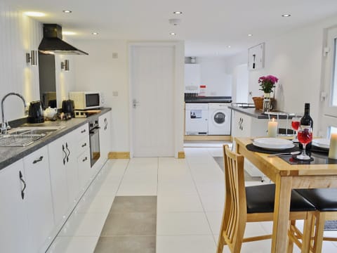 Open plan living/dining room/kitchen | Clam Cottage, Amroth, nr. Saundersfoot