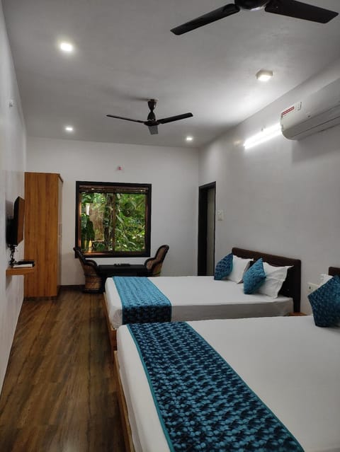 Family Room | WiFi (free)