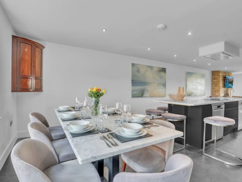 Duke House, Dukesfield