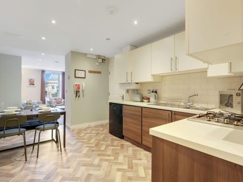 Earl Apartment, Alnwick