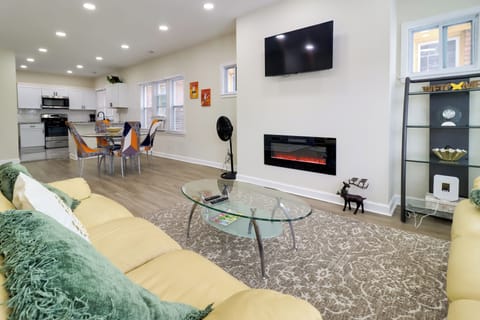 Detroit Vacation Rental | 3BR | 1BA | 1,250 Sq Ft