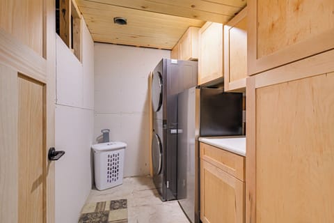 Laundry Room | Basement Level