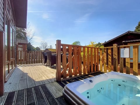 Hot tub | Bowness Lodge 12 Fellside, Windmere