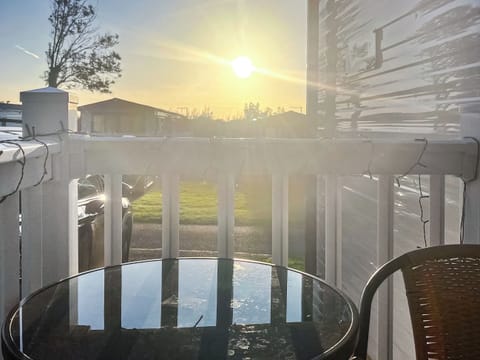 Terrace | R&J, New Quay