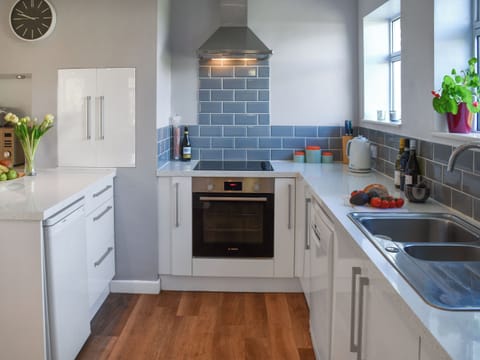 Kitchen | Larks Rise, Weston Longville