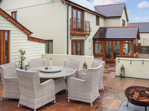 Outdoor | Cefn Y Gwynt, Llangrannog