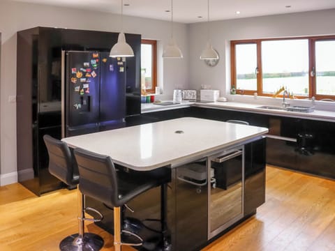 Kitchen | Cefn Y Gwynt, Llangrannog