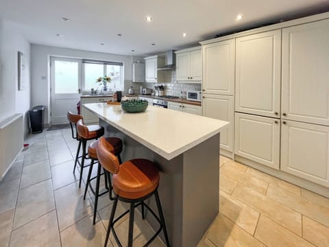 Kitchen | Return Again, Beaumaris