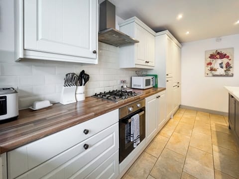 Kitchen | Return Again, Beaumaris