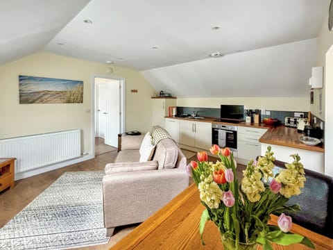 Open plan living space | The Hayloft - Glanpwlldu Holidays, Boncath