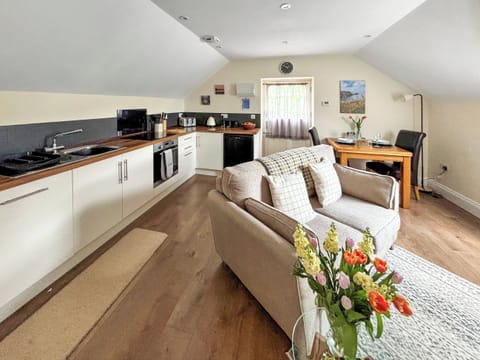 Open plan living space | The Hayloft - Glanpwlldu Holidays, Boncath