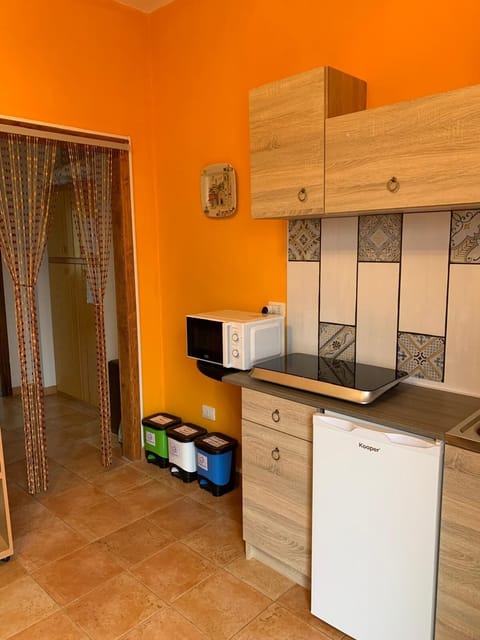 Studio, 1 Bedroom, Smoking, Balcony | Interior