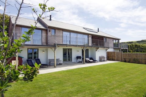 Exterior - garden at rear