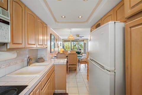 Condo, 2 Bedrooms | Private kitchen | Coffee/tea maker, fridge, oven, toaster